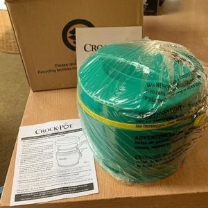 Crockpot lunch warmer, Brand New still in box!